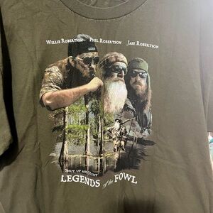 Duck Dynasty men’s tee.